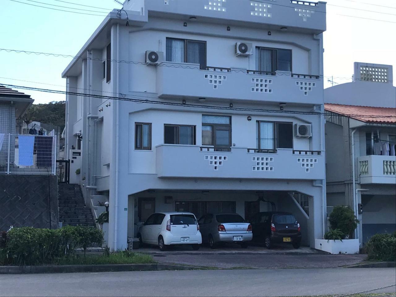 名護市多香奈アパートメント エクステリア 写真